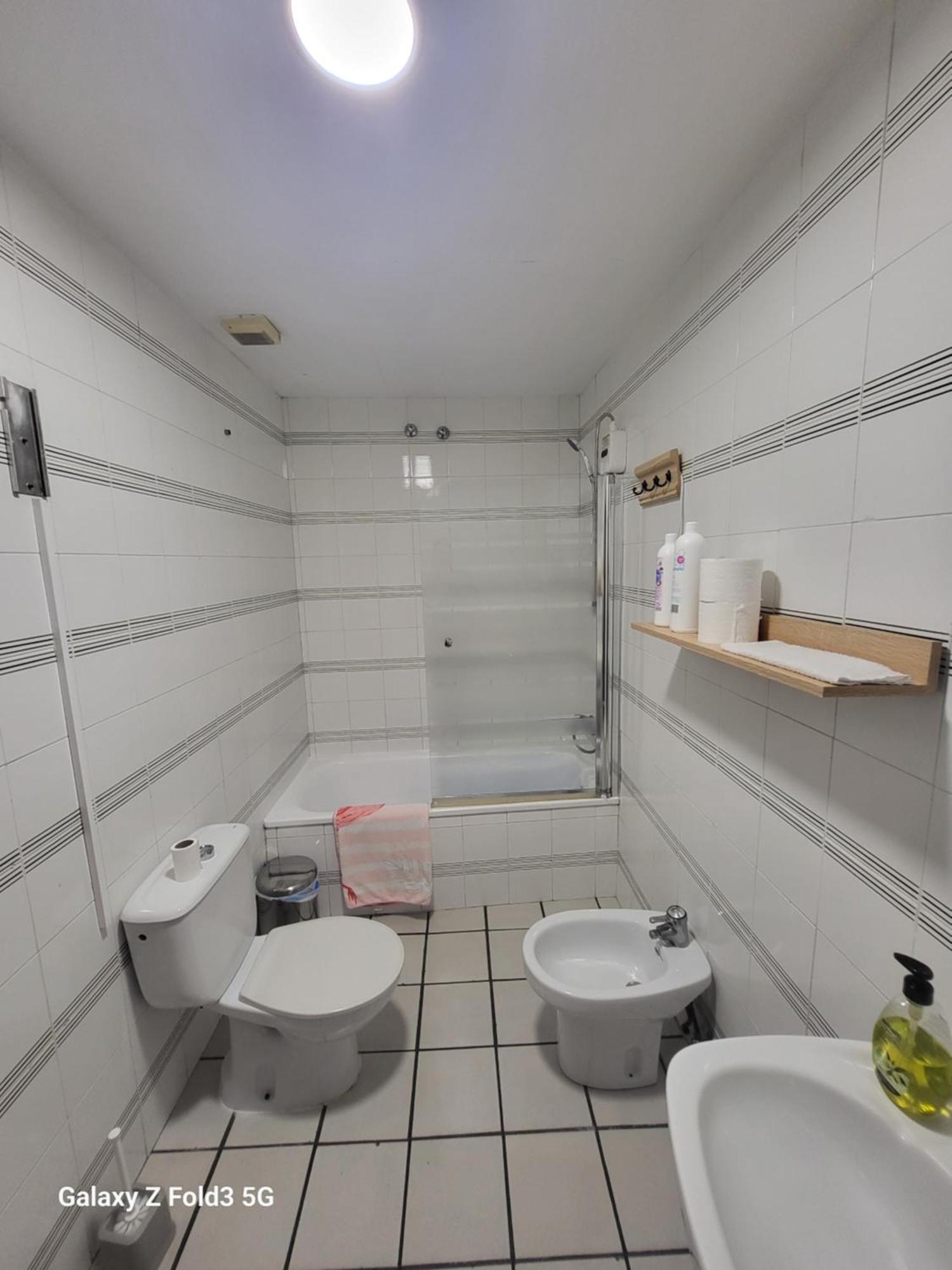 Habitacion Muy Centrica. グラナダ エクステリア 写真