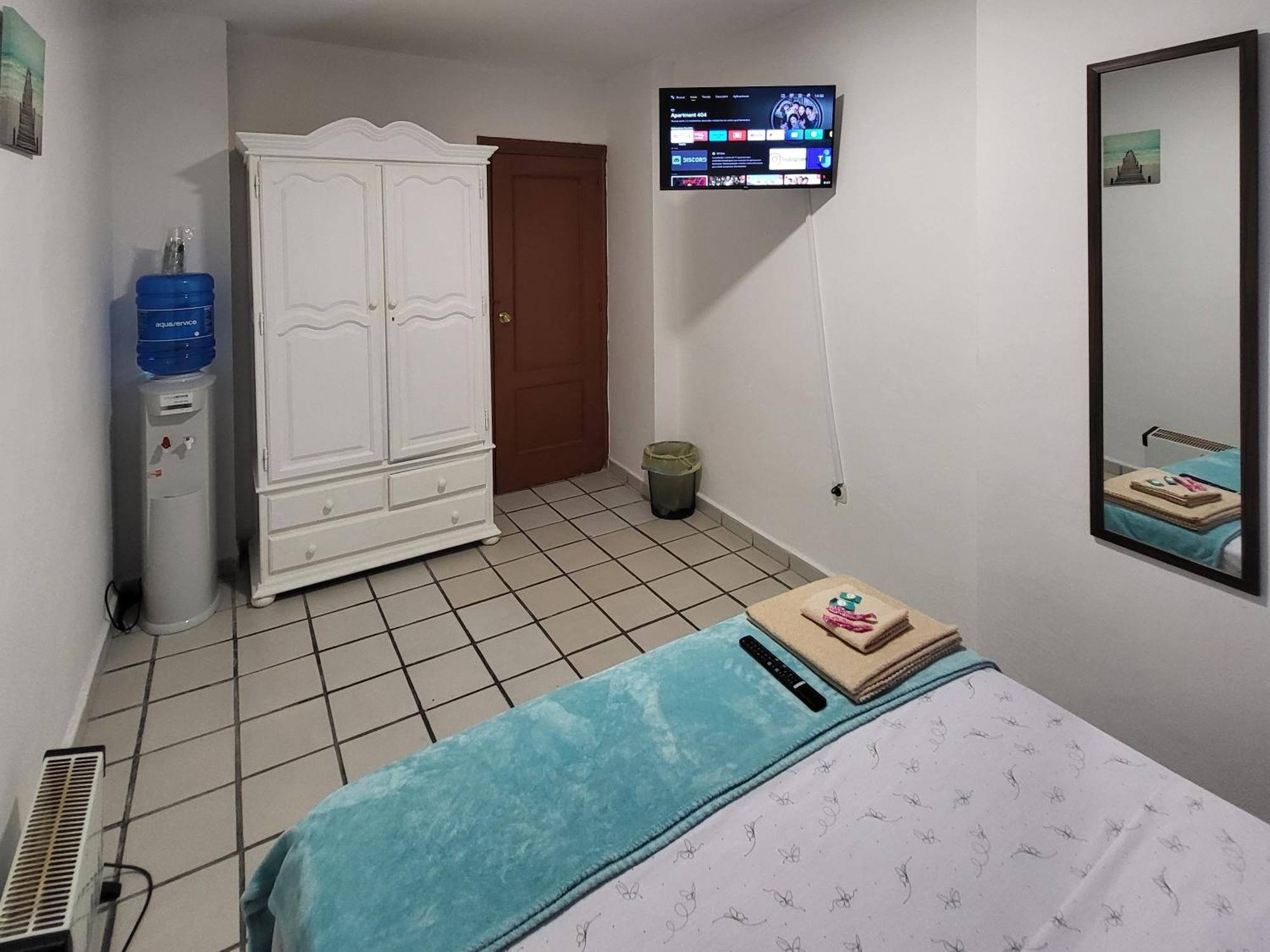 Habitacion Muy Centrica. グラナダ エクステリア 写真