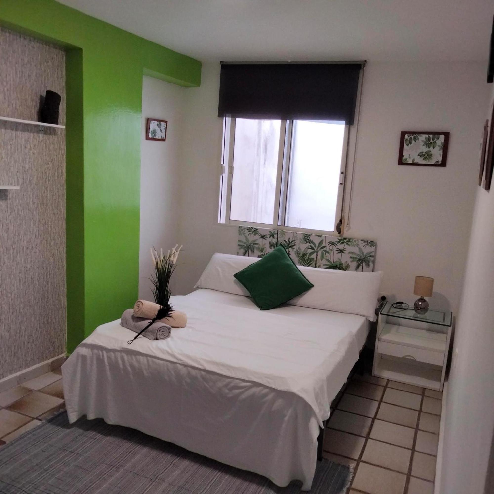 Habitacion Muy Centrica. グラナダ エクステリア 写真